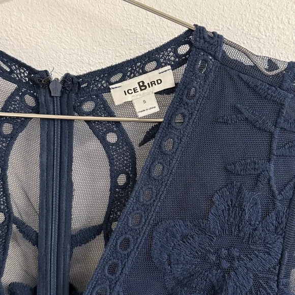 IceBird simple serenity lace maxi dress size small - Picture 4 of 13